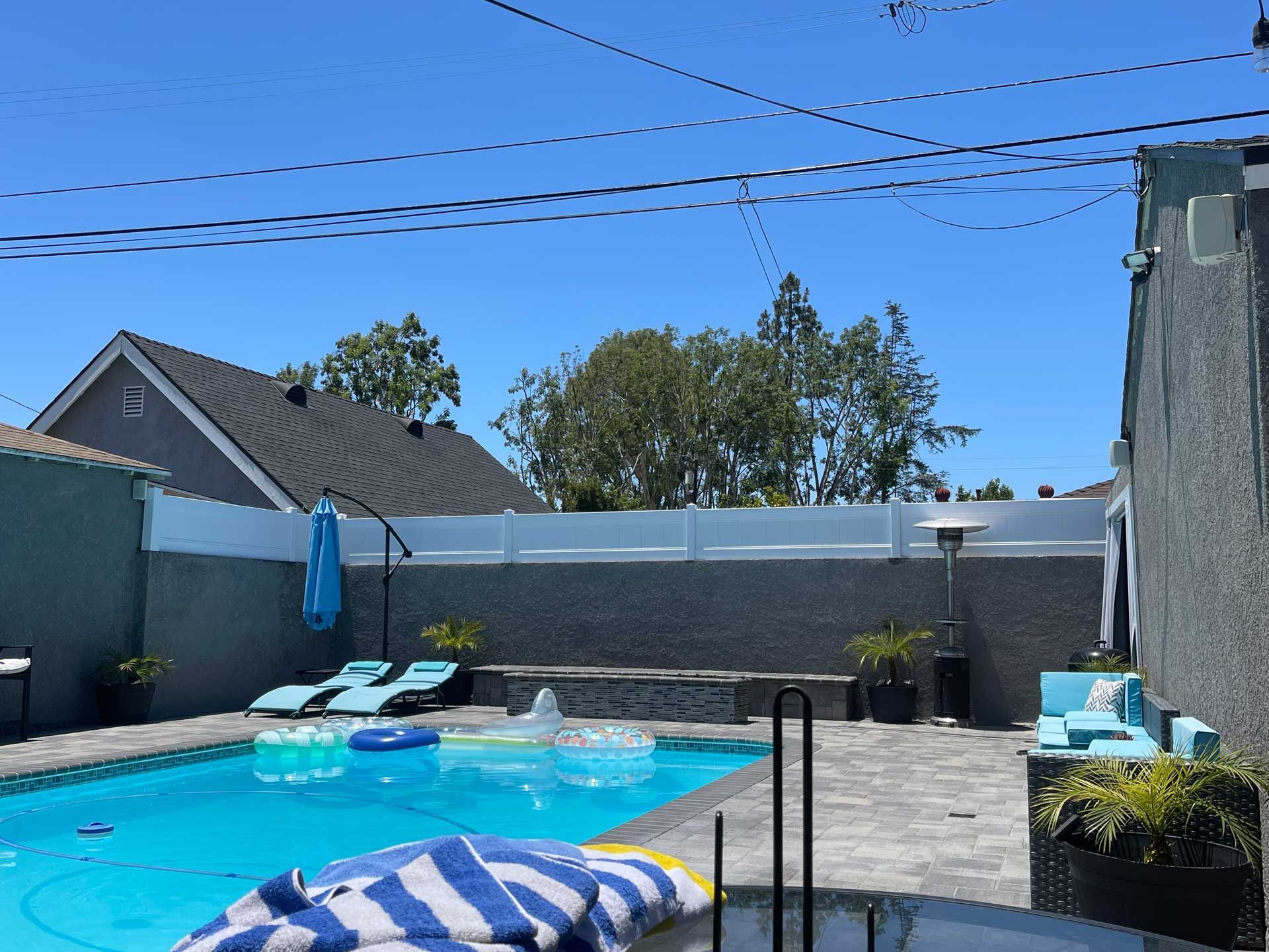 Vinyl Pool Fence – Los Angeles, CA – Reyes Fencing