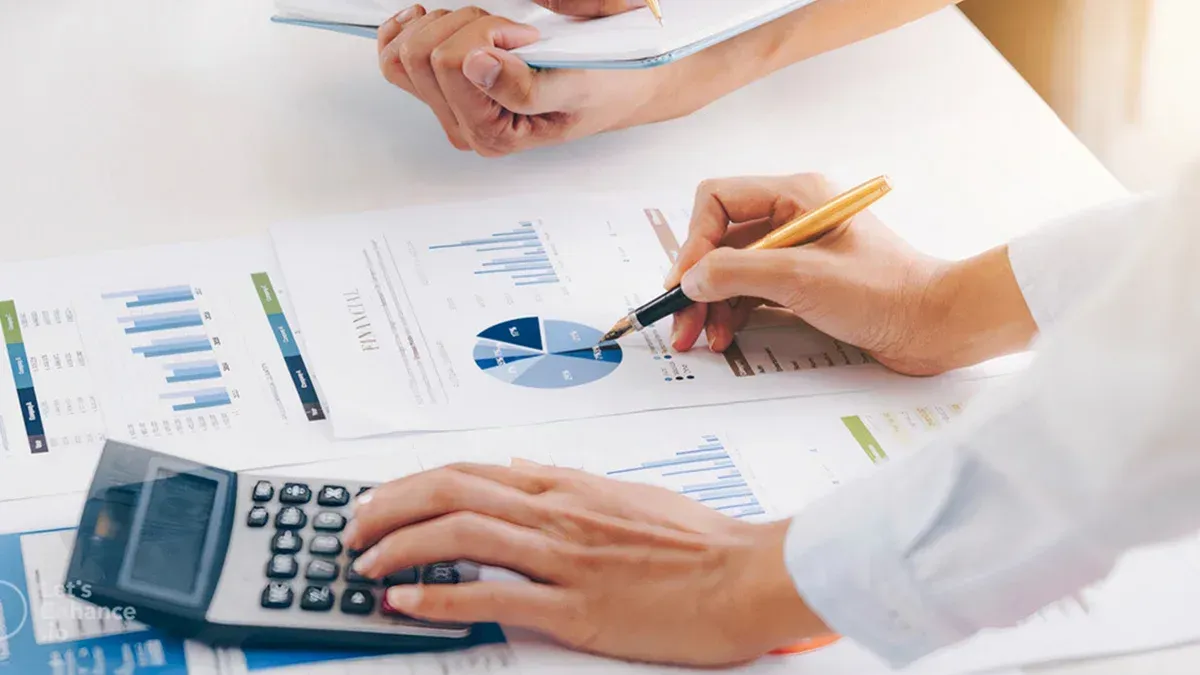 ¿Por qué Shopify cobra comisiones en cada venta y cómo puedo reducirlas?