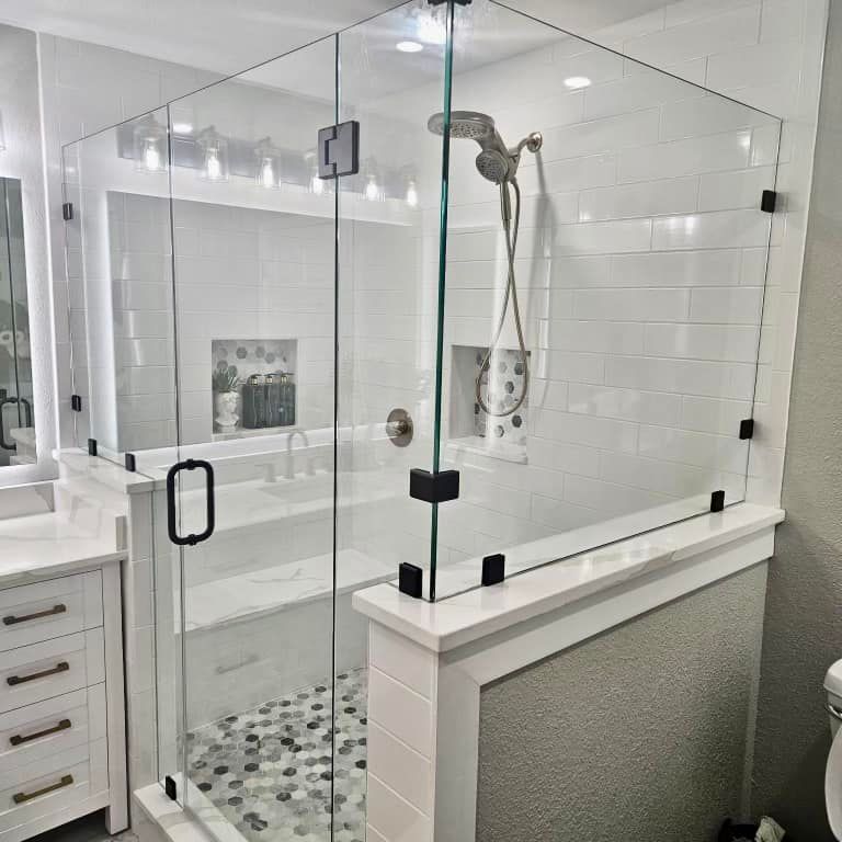 Mo Glass Frameless Shower - 90 Degree