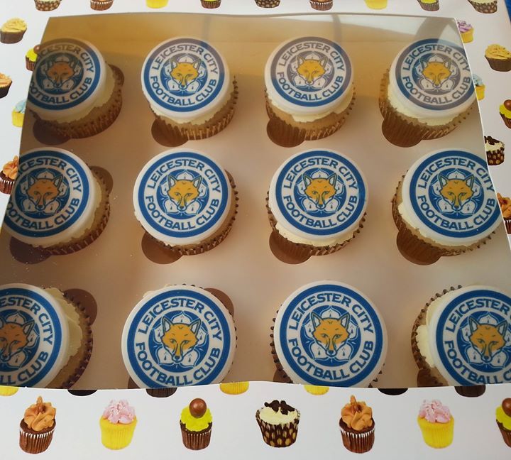 logo/branded/corporate/photo cupcakes