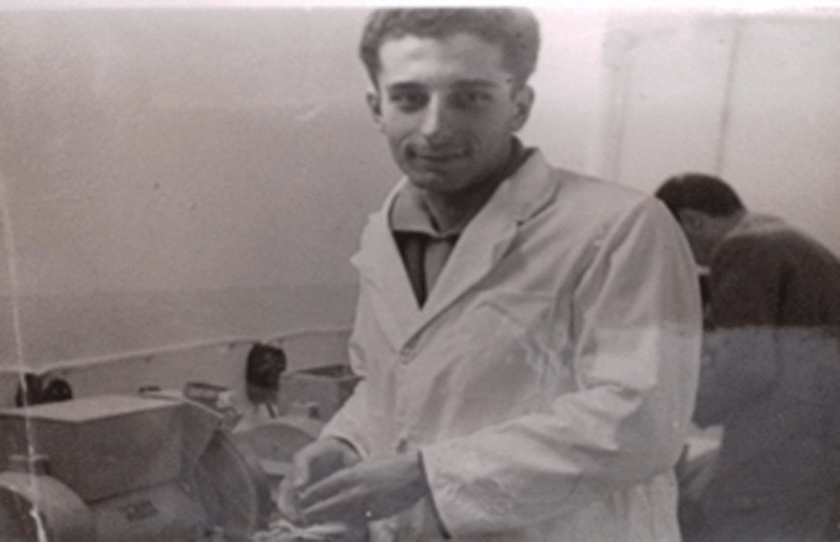 titolare del negozio di ottica