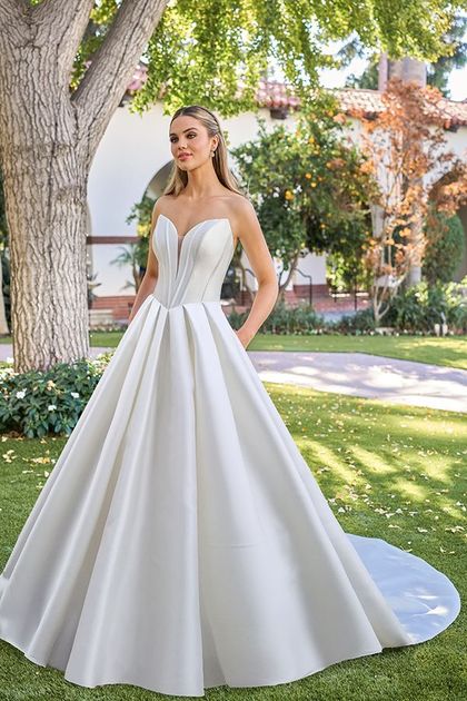 jefferson city prom dress shops Barbara's Boutique