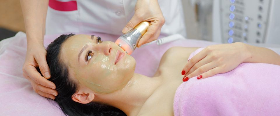 Facial Care Procedure — Beauty Salon in Anula, NT