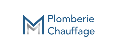 Logo de « Plomberie Chauffage » avec un design de lettre « M » bleue et argentée.