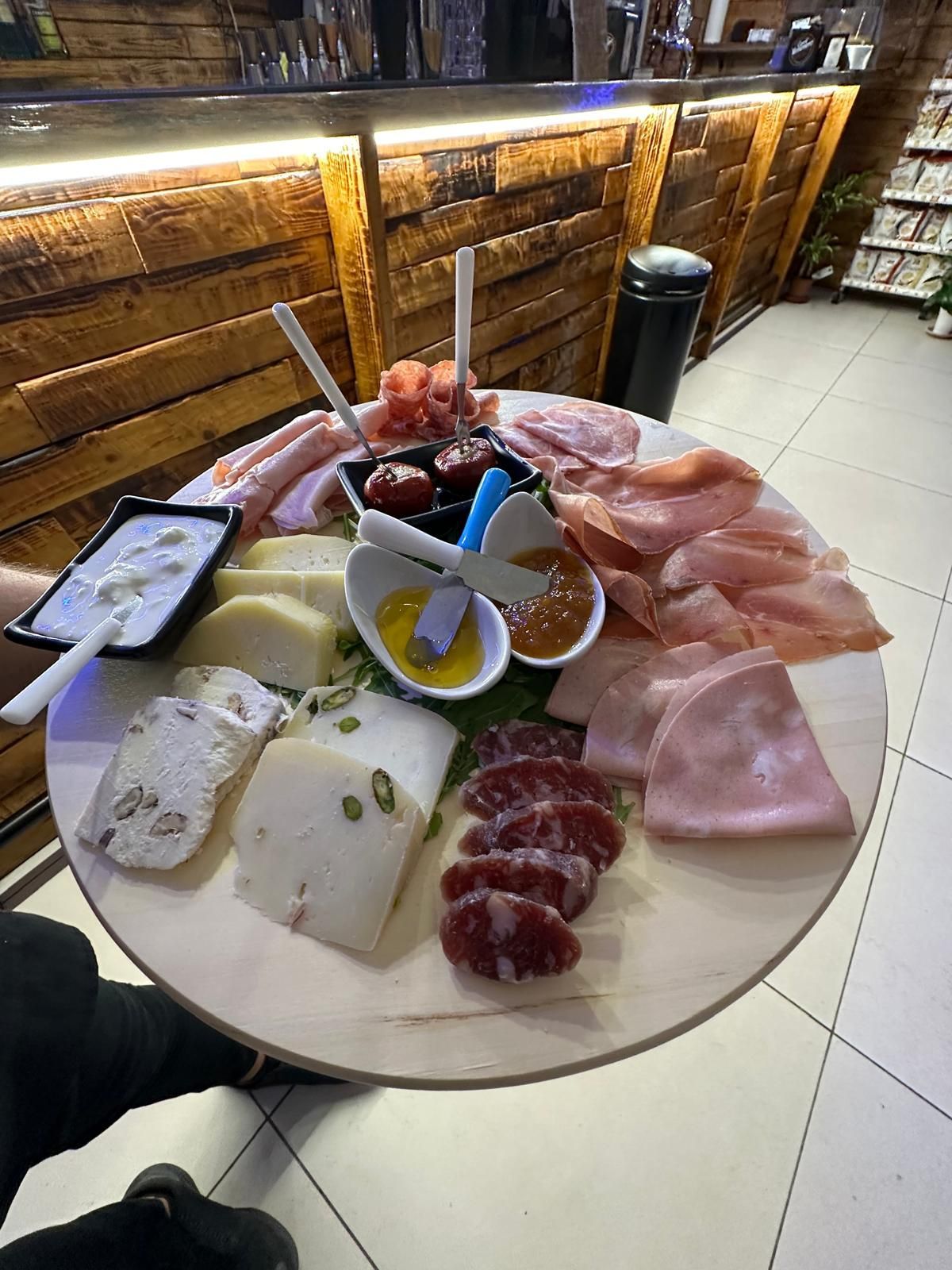 APERITIVI E COKTAIL PUB