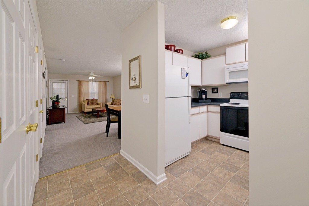 Meridian Park 1 Bedroom Various Interior Photos