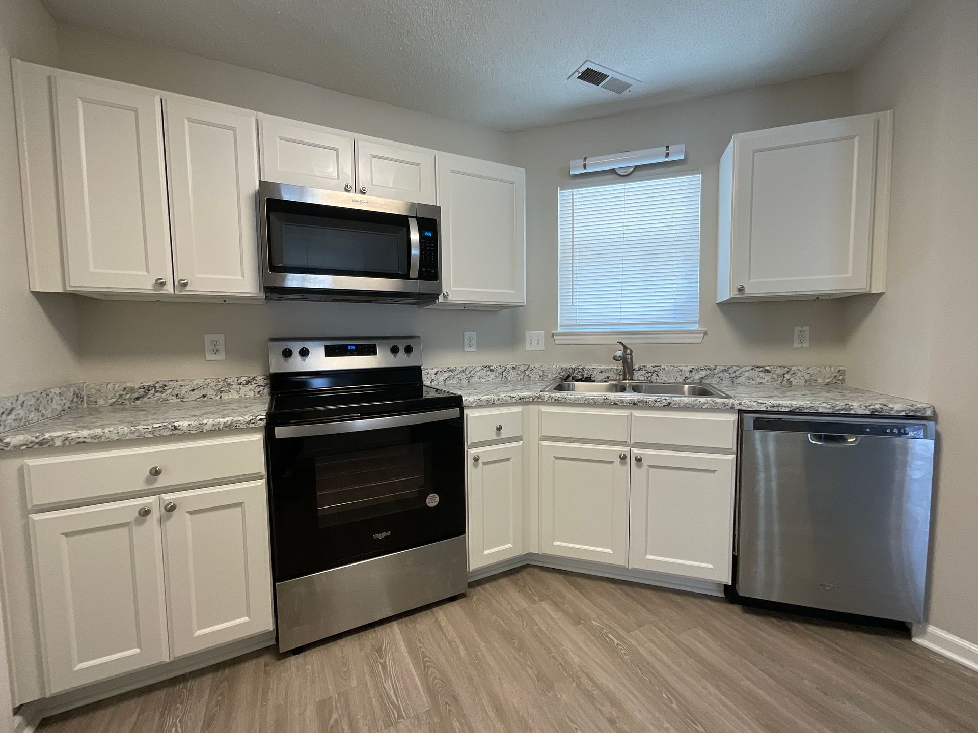 Upgraded Pinnacle Kitchen