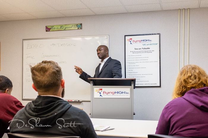 DeShawn Scott presenting at Flying HIGH Inc. in Youngstown, Ohio