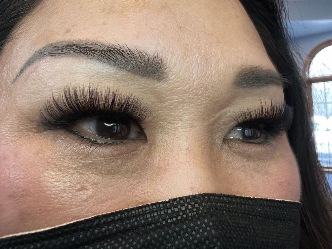 mega volume eyelash extensions