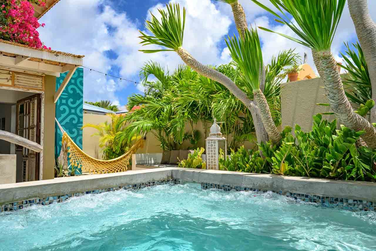 View of the small pool and outdoor area