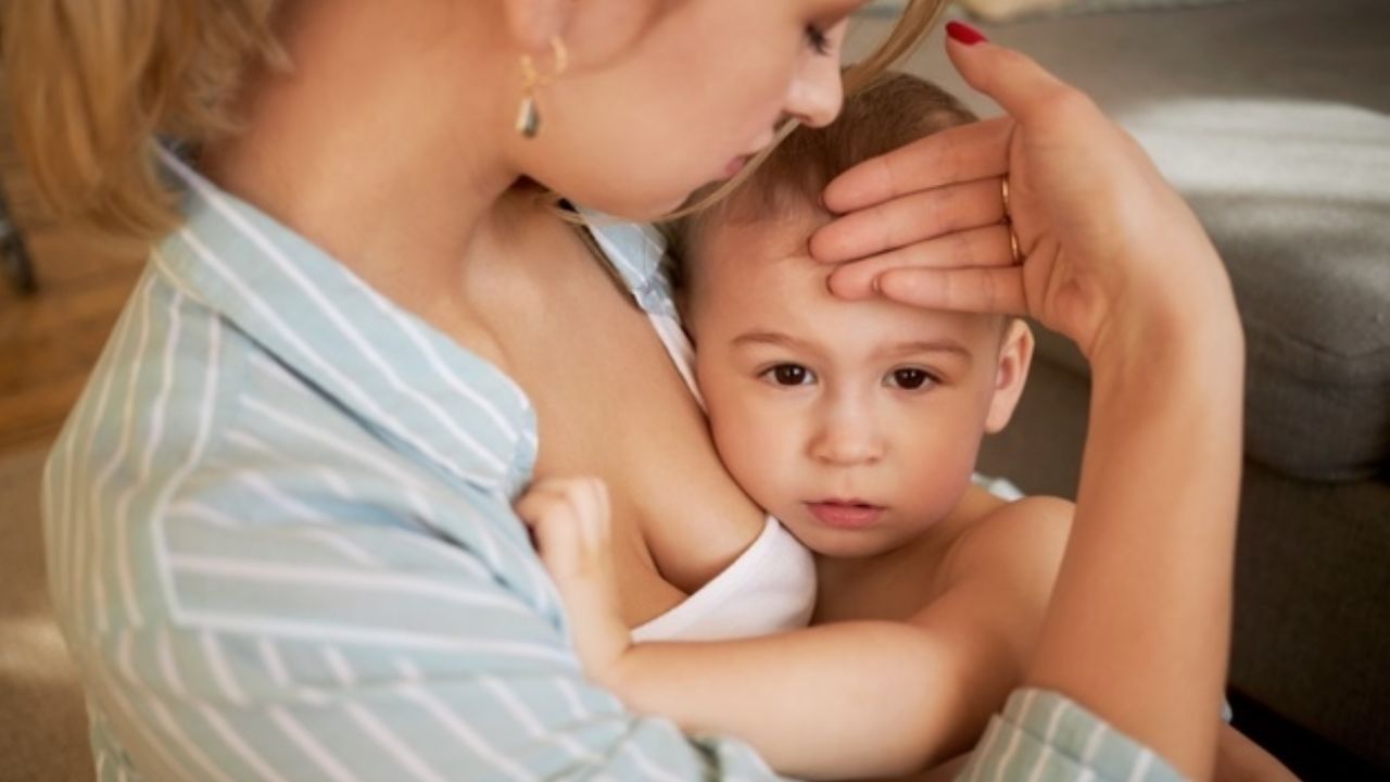 Confira a última atualização da Sociedade Brasileira de Pediatria sobre febre nas crianças