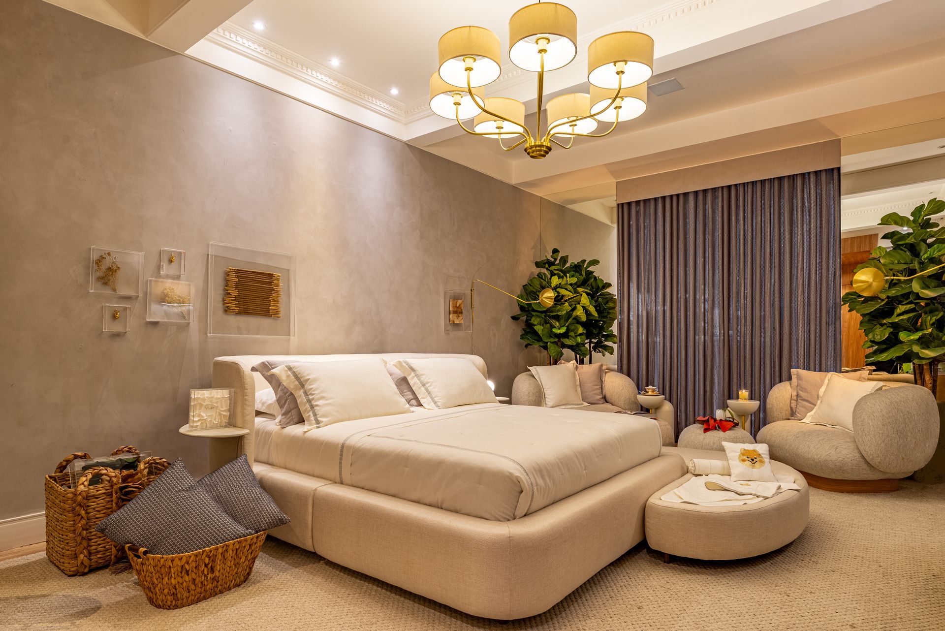 Projeto de dormitório com Cama Lua Bell’Arte Dreams, iluminação suave e atmosfera acolhedora.