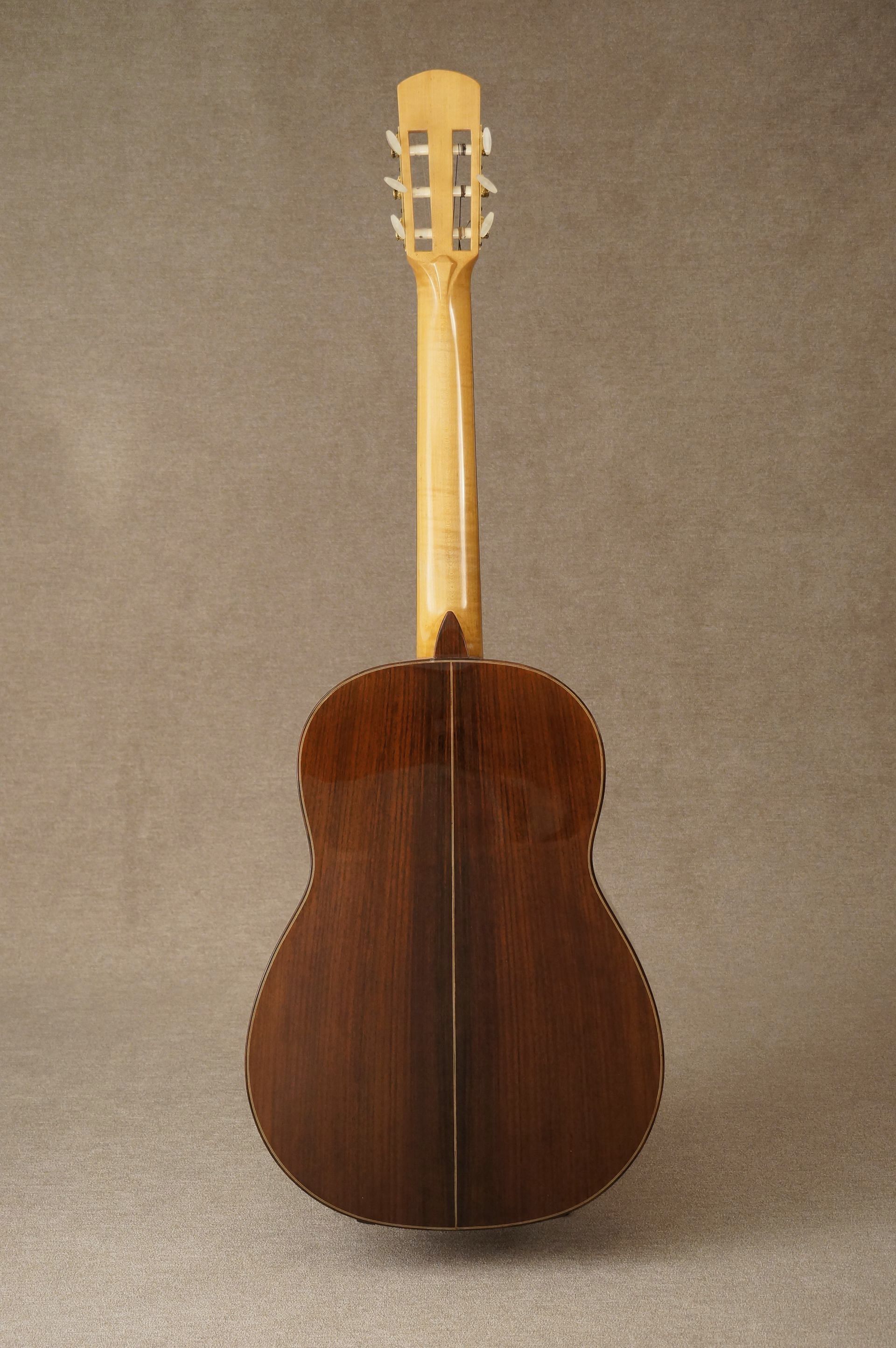 Luthara Guitar