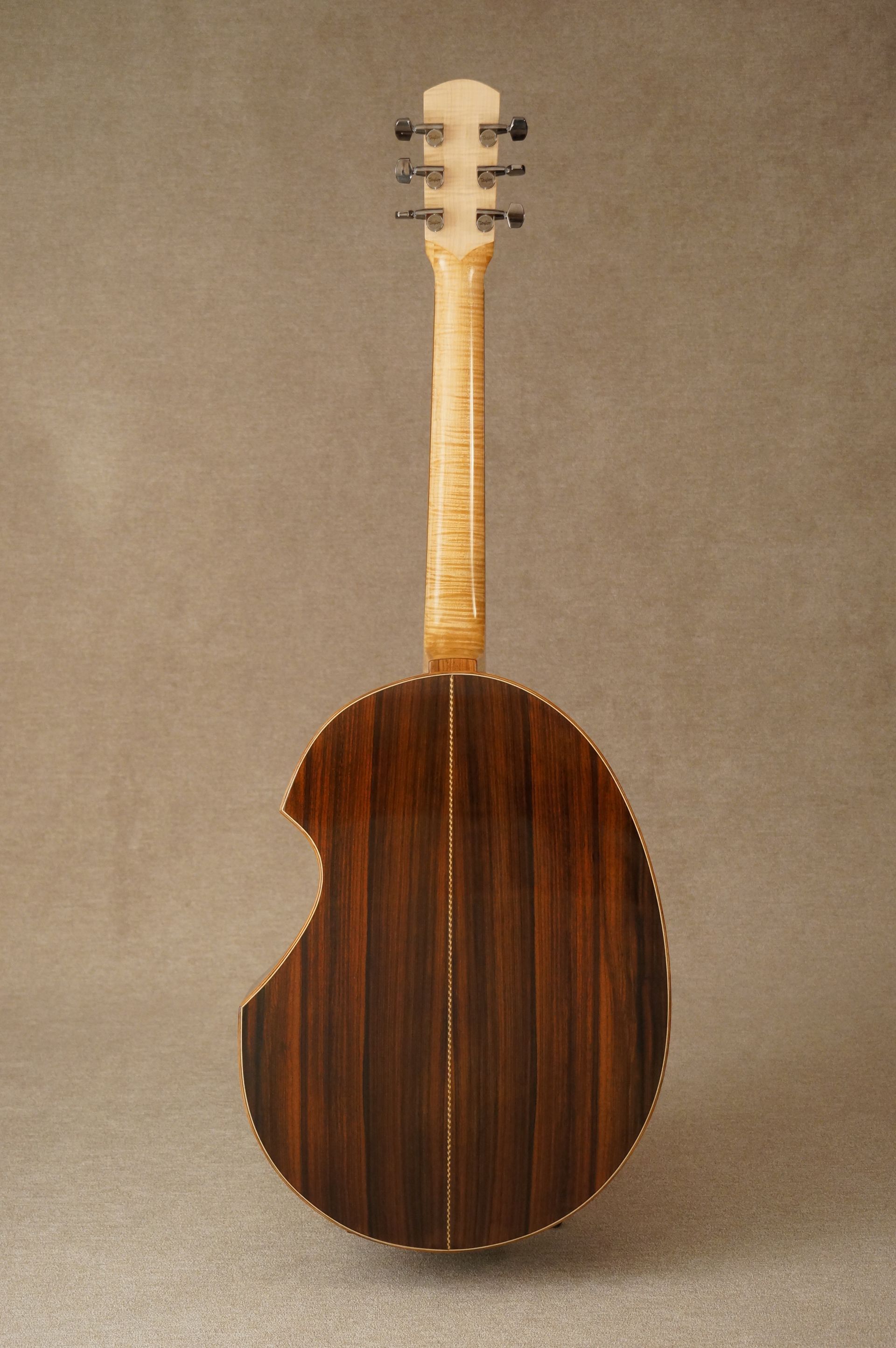 Luthara Guitar