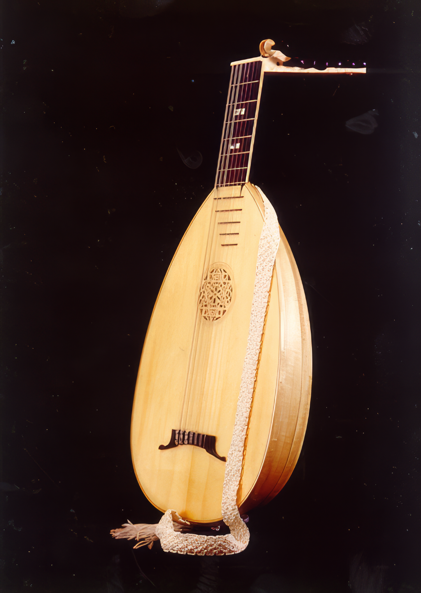 Luthara Guitar