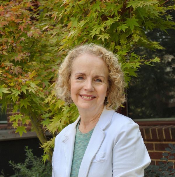 Portrait of Anne Sandler, founder and counsellor at Counselling4Loss