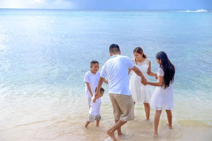 family playing 