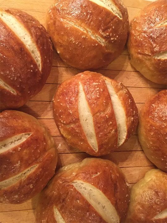 Pretzel Rolls