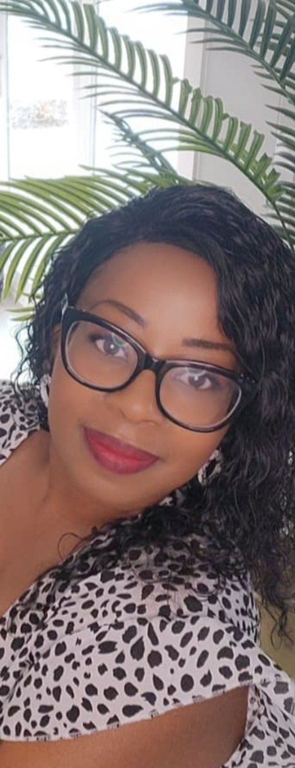 Tenisha Dale