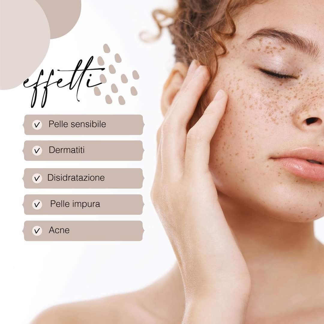 Donna che si tocca il viso; elenco testuale degli 