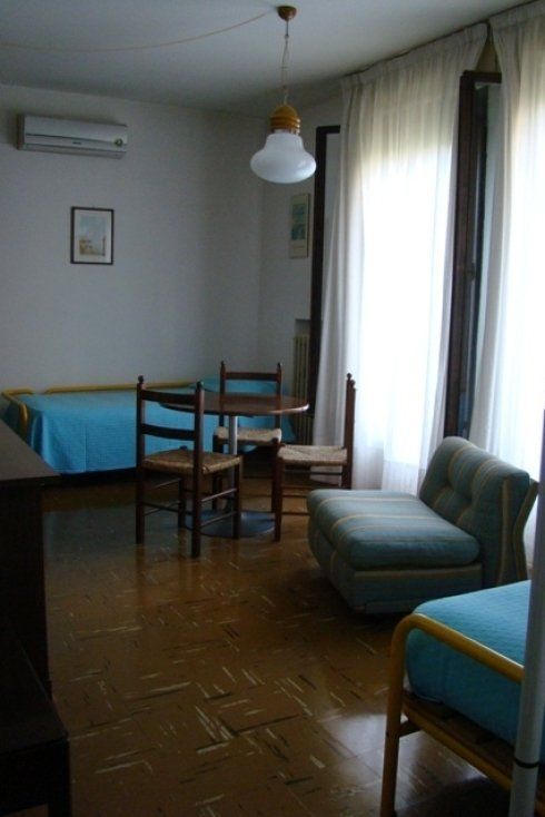 zona giorno di un monolocale