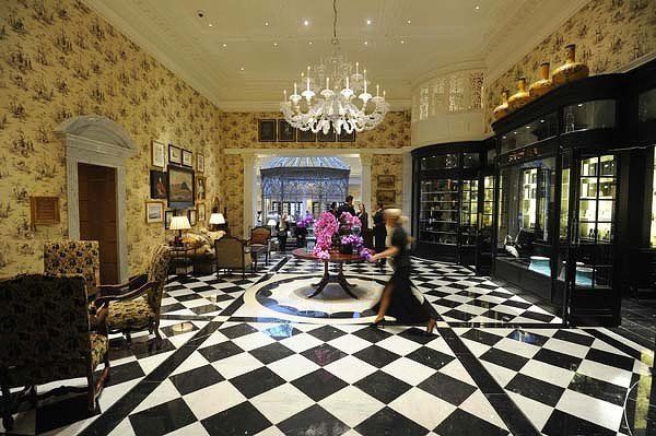 gallery London-Savoy-Hotel 1