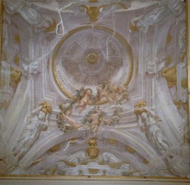 cappella affrescata da restaurare