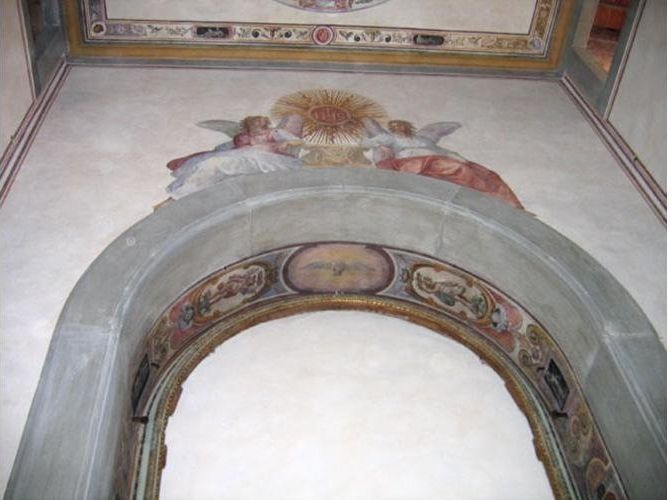 arcata dipinta e restaurata