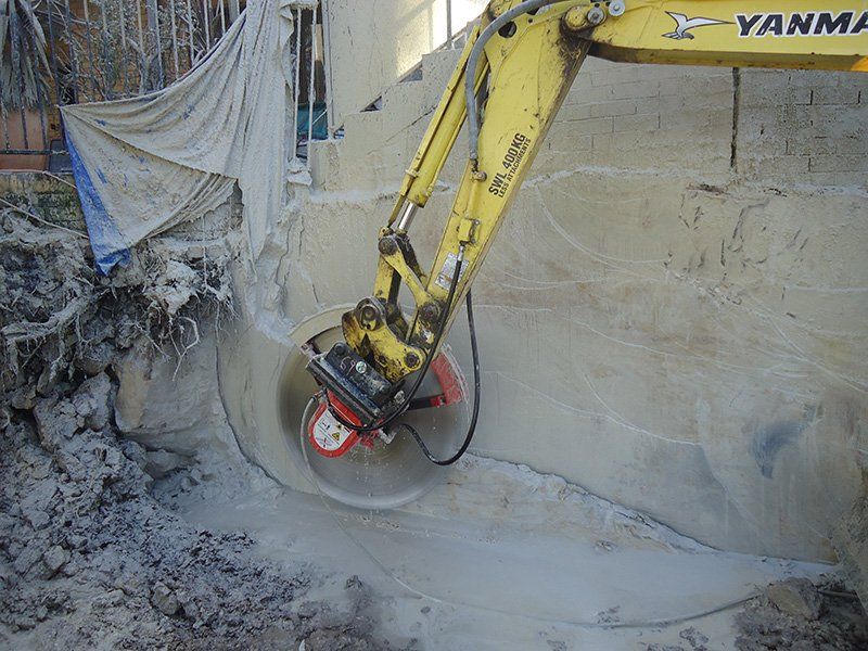 Hydraulic Rock Breaker — Woronora Heights, NSW — Mann's Earthmoving