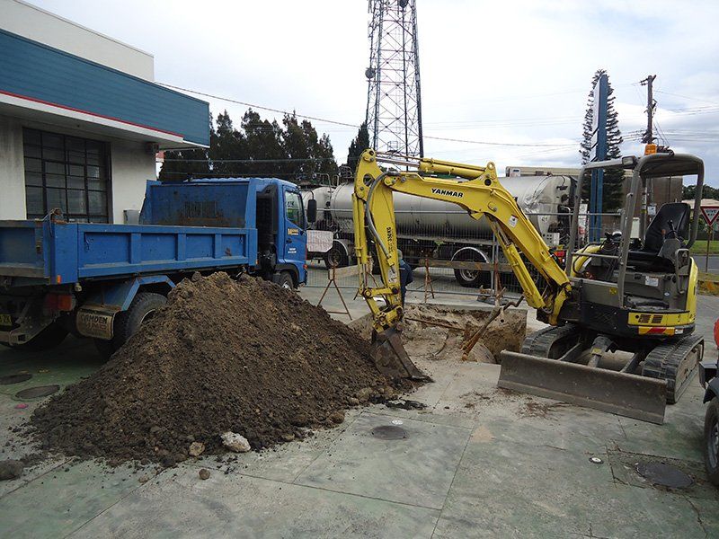 Removal of a Redundant Fuel Tank — Woronora Heights, NSW — Mann's Earthmoving