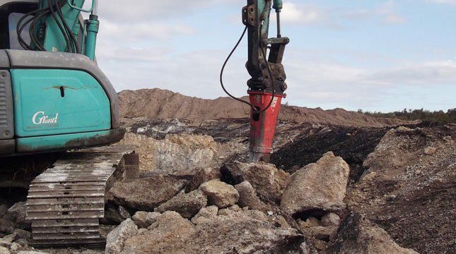 Rock Breaking Woronora Heights NSW By Mann's Earthmoving