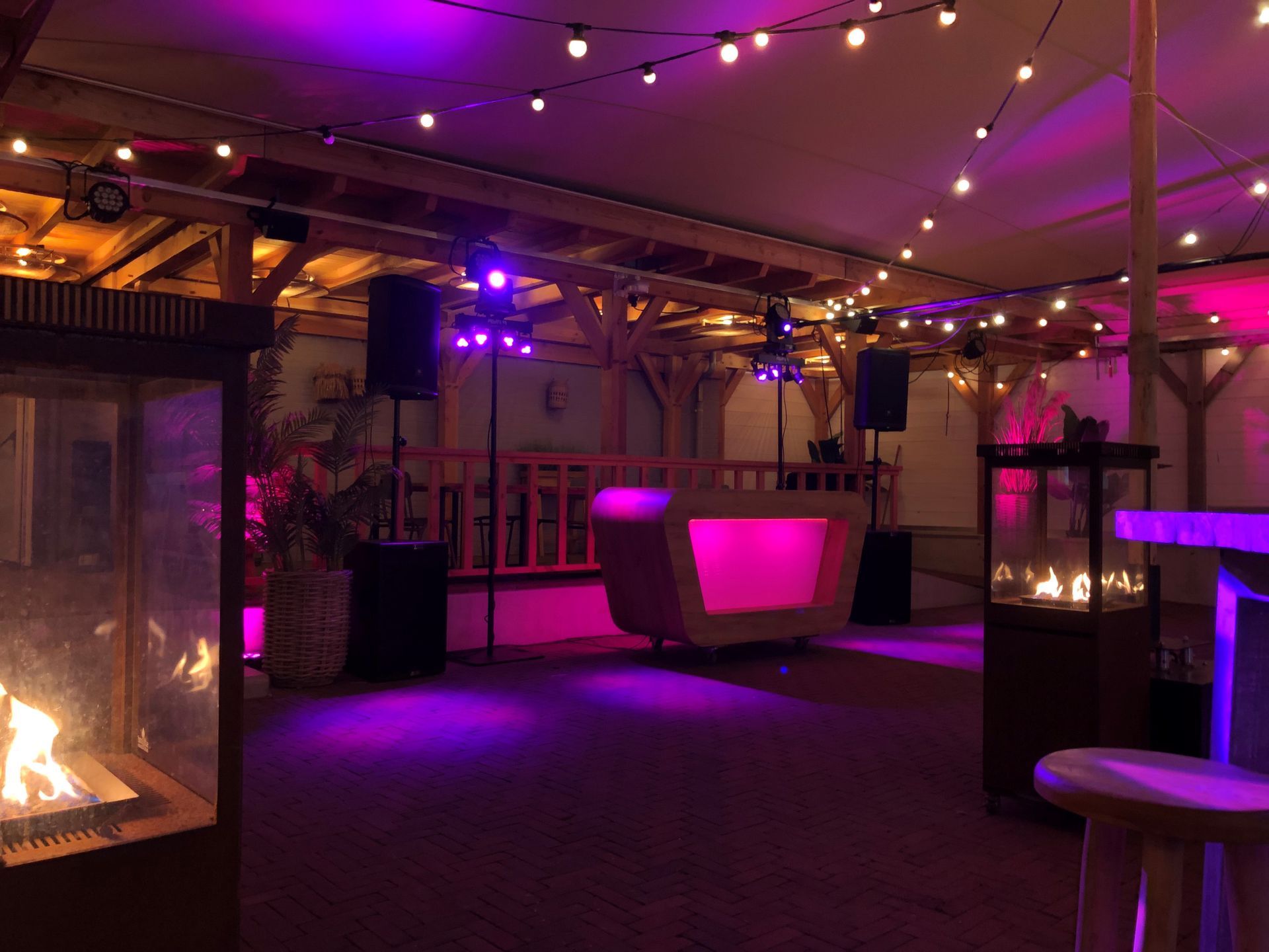 DJ Roze licht, Hooghe Heeren Hoogwoud