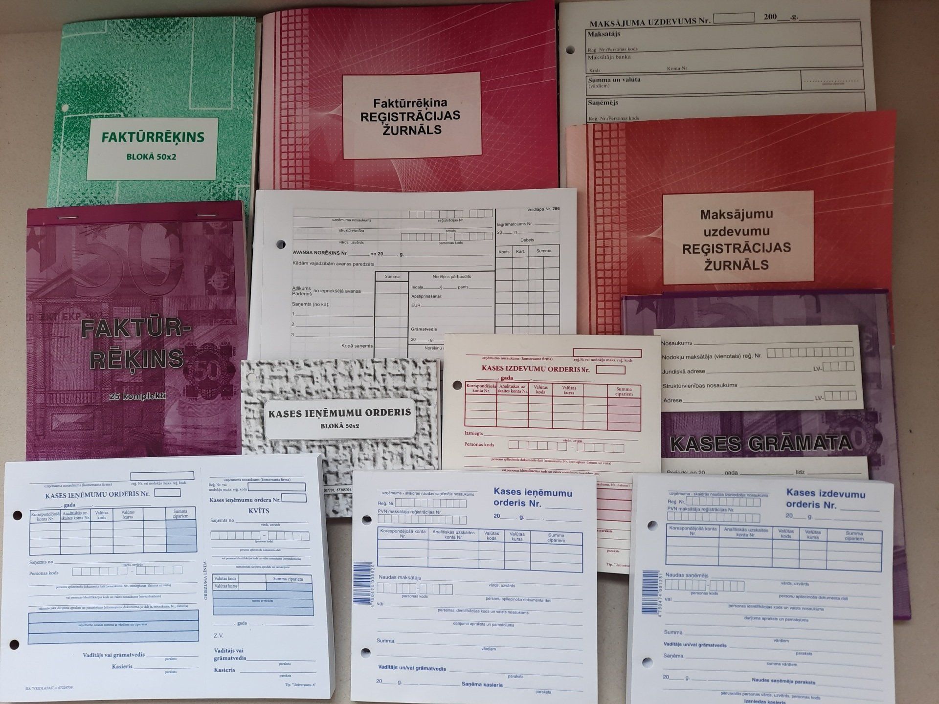 Grāmatvedības uzskaite, grāmatvedība, grāmatvedis, VID, atskaites, uzņēmuma atskaite, nodokļi, algas, alga