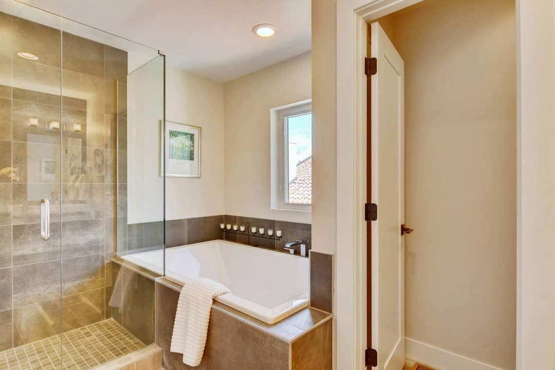 licensed bathroom remodeler Colorado