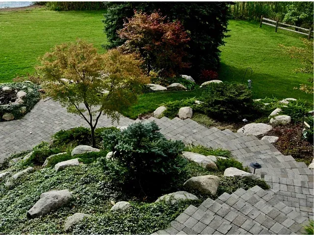 landscaping experts in troy mi