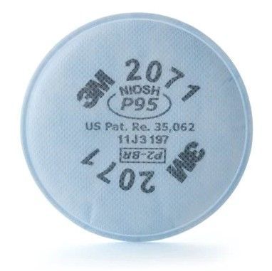 Filtro circular para respirador 3M 2071, azul claro con texto negro. Incluye clasificación NIOSH P95 e información de patente.