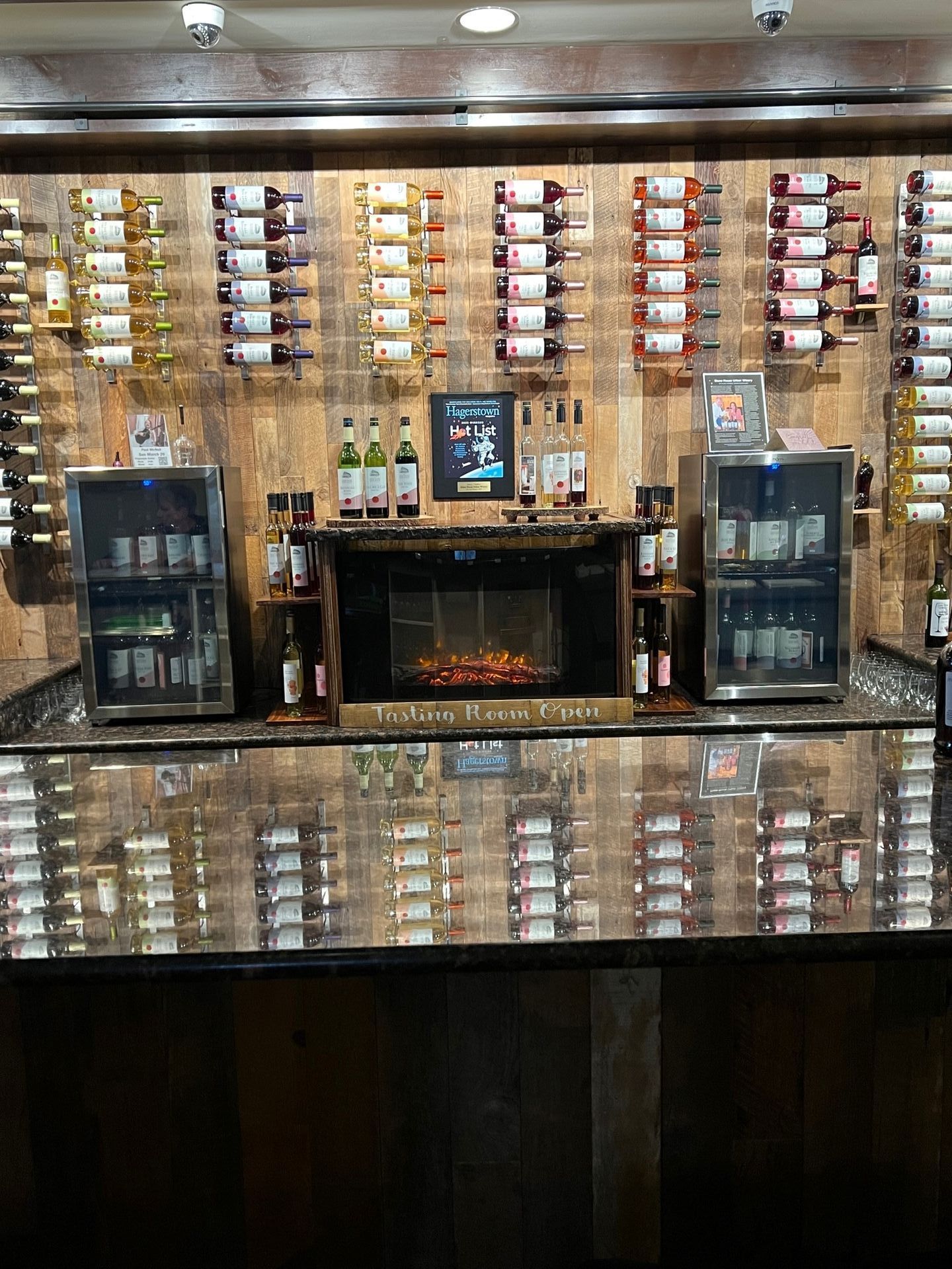 Tasting Room Bar - Hagerstown, MD - Stone House Urban Winery