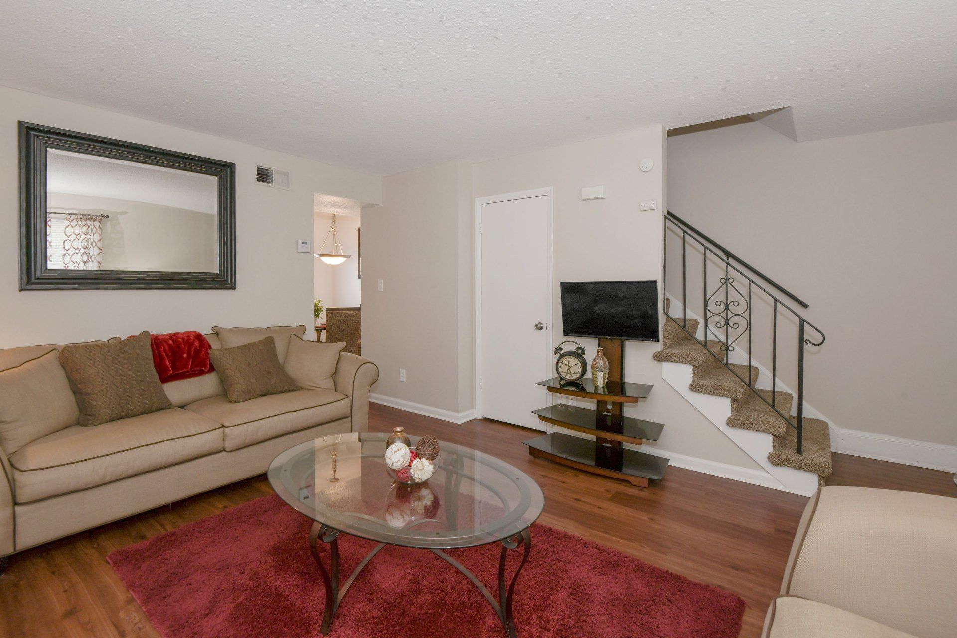 Living Room | Sharon Pines Apartment Homes