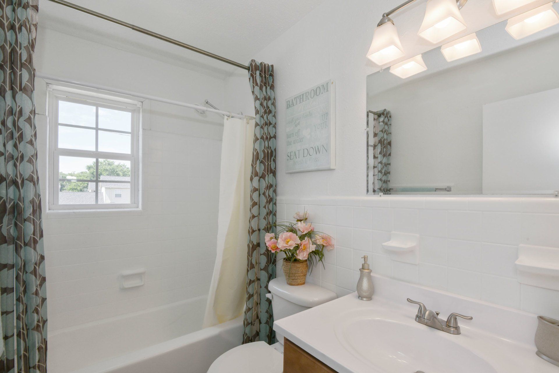 Bathroom | Sharon Pines Apartment Homes'