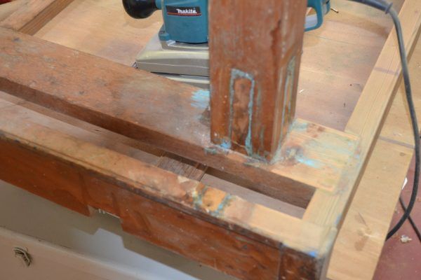 Costruzione di arredi in legno