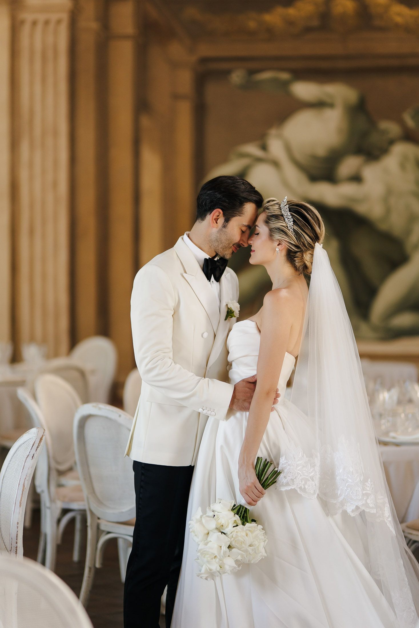 Bride and groom portrait at Villa Arvedi Verona during luxury wedding in Italy
