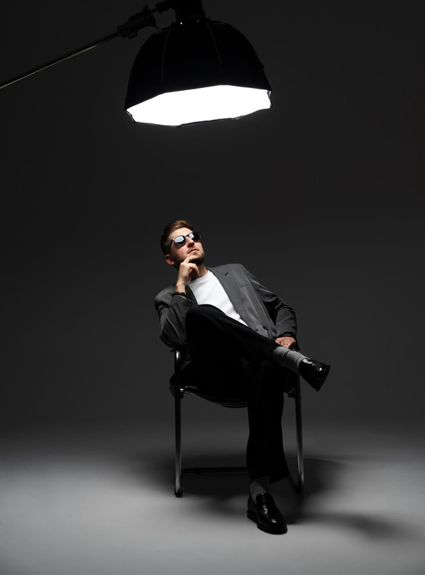 Luxury wedding photographer and videographer couple in Italy editorial style