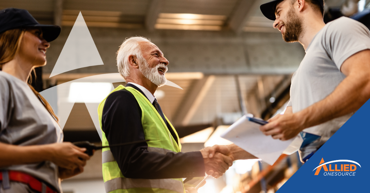 Warehouse manager onboarding new employee to reduce turnover in high-volume hiring operations