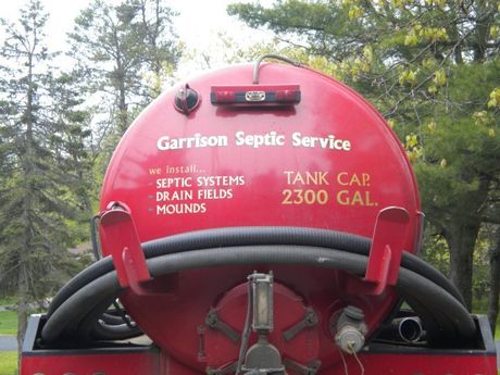Man calls for septic tank installation in Wisconsin Rapids, WI