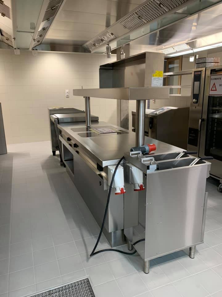 Professionelle Küche installiert