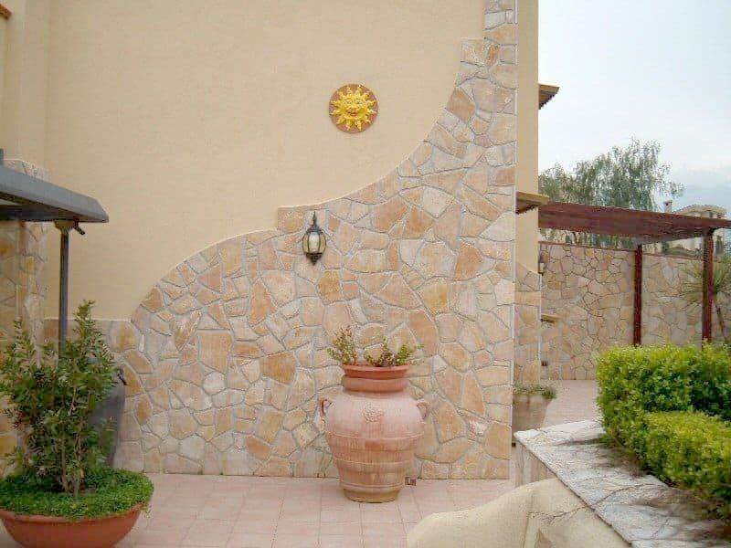 Rivestimento murale in pietra