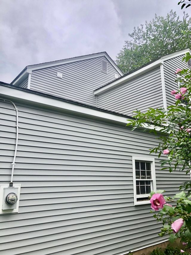 Roofing Contractors Manchester, CT