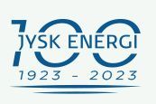 Logoet for jysk energi er et blåt og hvidt logo.