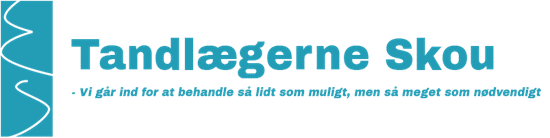 A blue and white logo for tandlægerne skou
