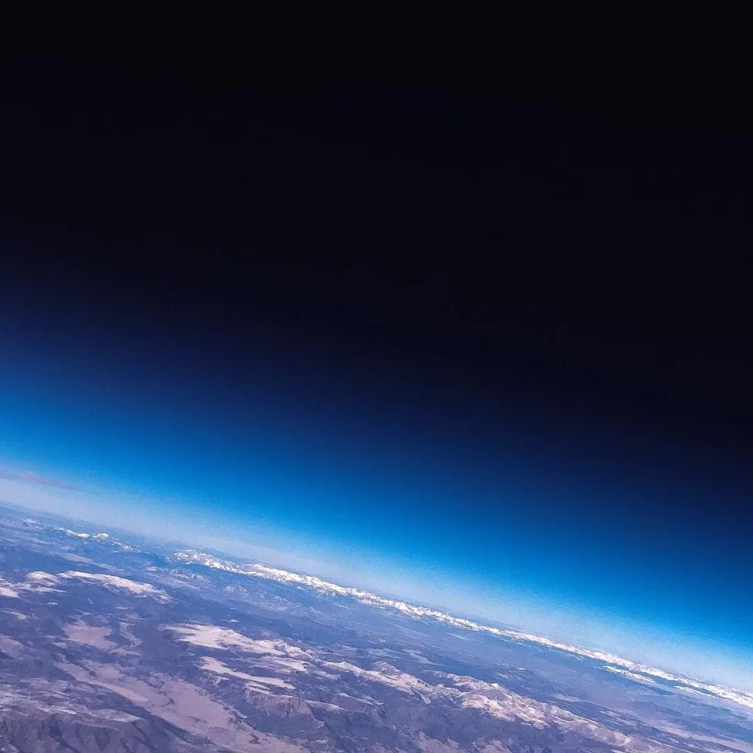 Photograph of the curvature of the earth from space